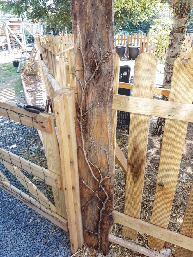 Judi Castille garden sculpture